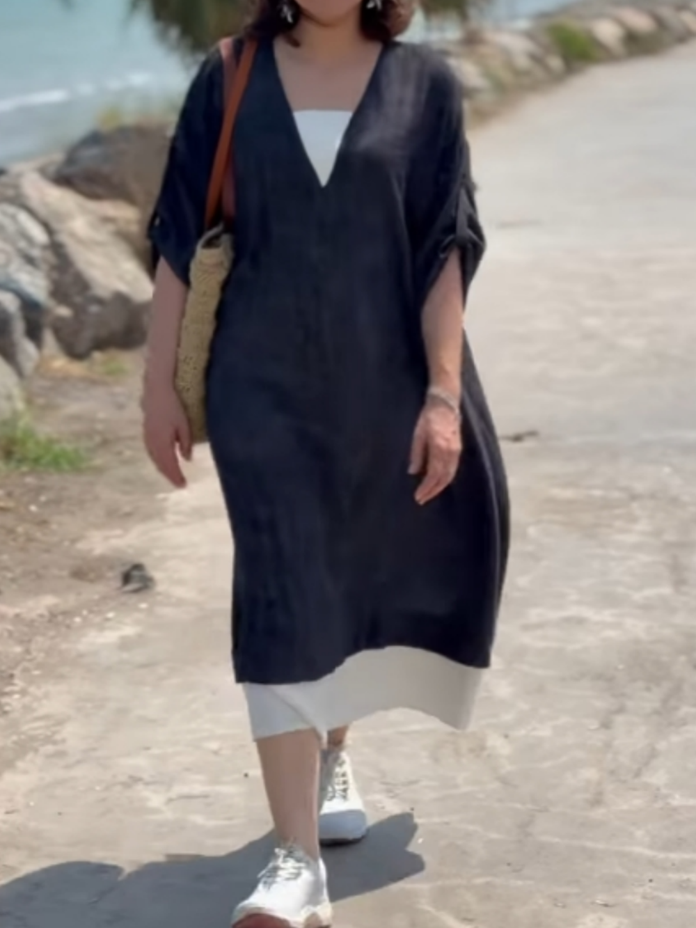 Colorblock V-neck loose midi dress
